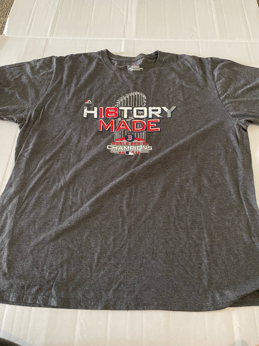 Boston Red Sox Men's Gray 'History Made' Champions Graphic Tee 2XL